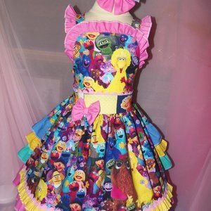 COPY - Sesame Street Baby Girl Dress and Bow Size 4t NEW  RARE